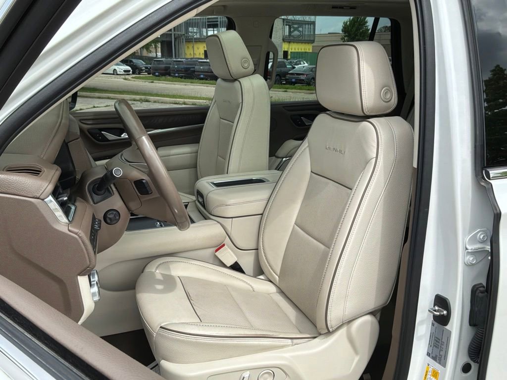 Used 2022 GMC Yukon Denali AWD/4WD image 11
