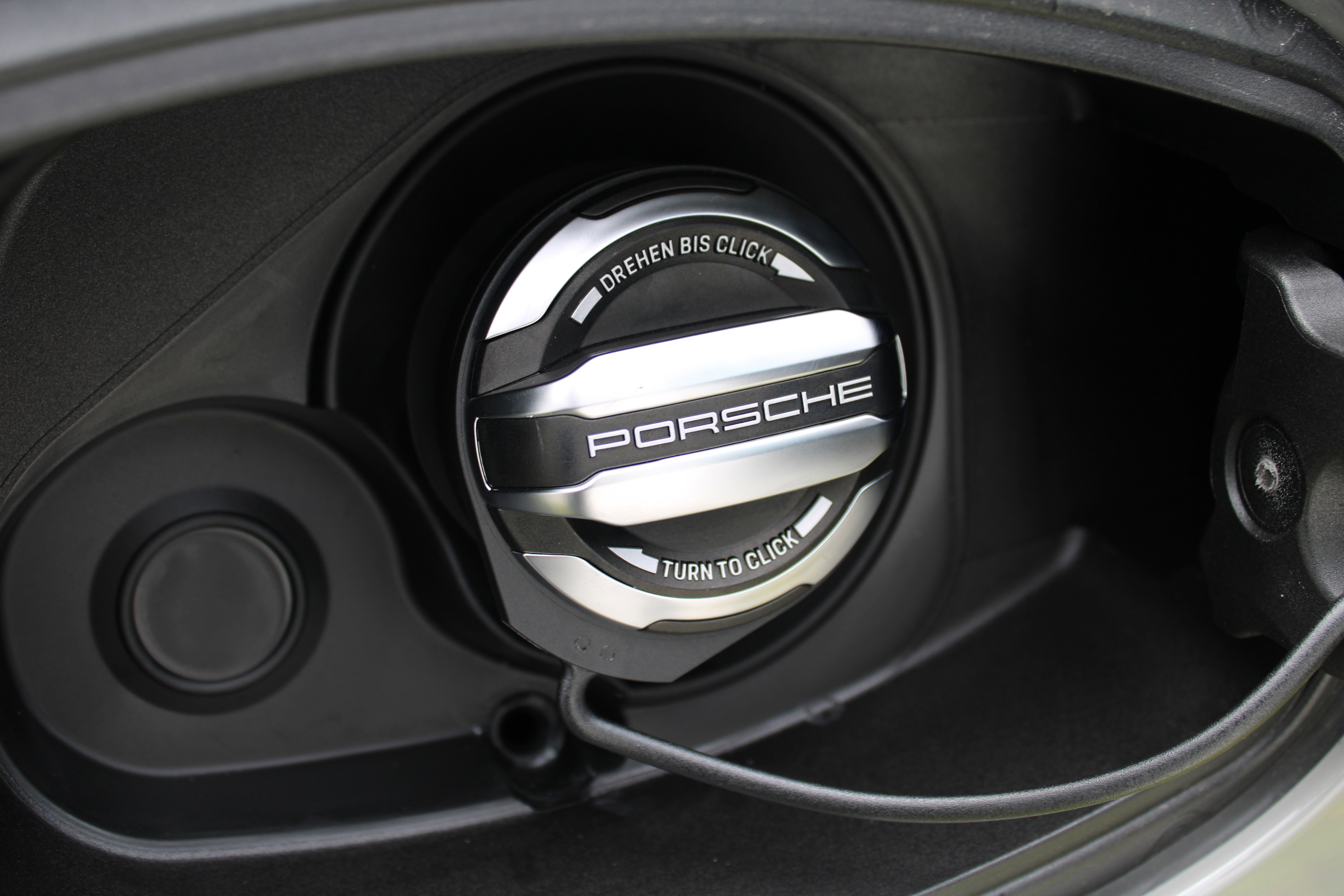 New 2026 Porsche Cayenne GTS image 38