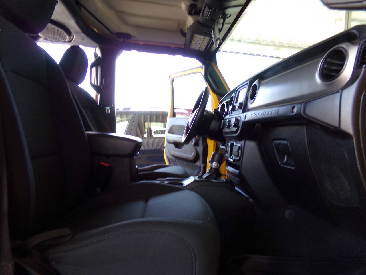 Used 2021 Jeep Wrangler Unlimited Sport AWD/4WD image 24