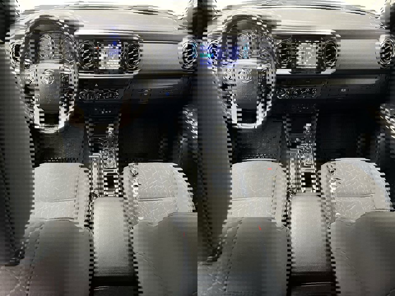 Used 2019 Toyota Tacoma TRD Sport image 4