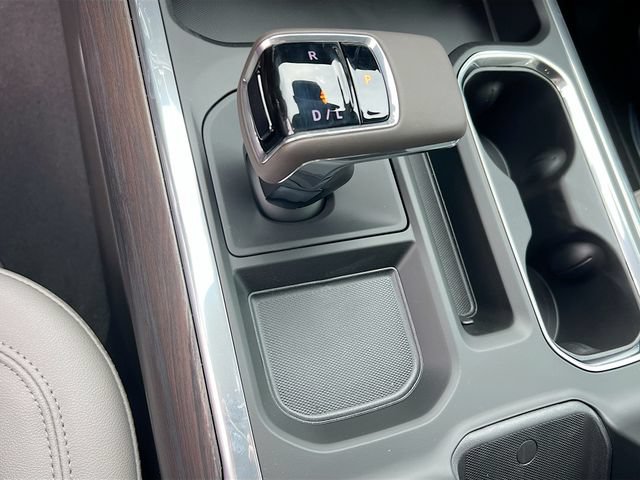 New 2026 GMC Sierra 1500 SLT RWD image 12