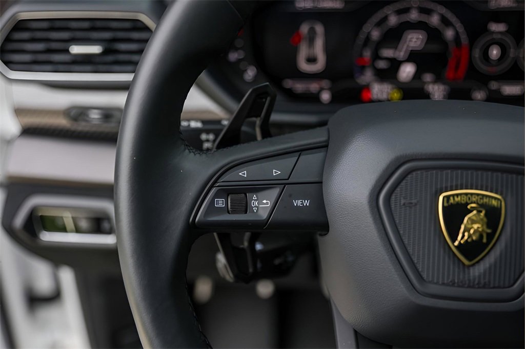 Used 2024 Lamborghini Urus Performante image 15