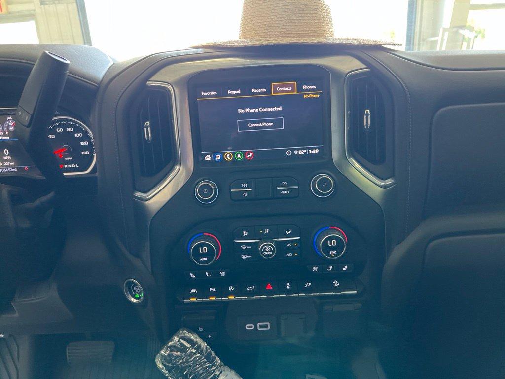 Used 2020 Chevrolet Silverado 1500 LTZ w/ LTZ Plus Package AWD/4WD image 8