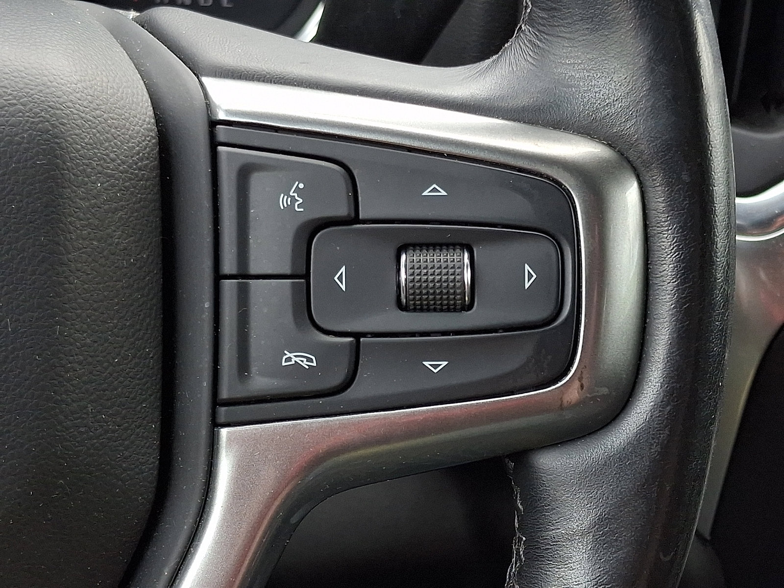 Used 2020 Chevrolet Silverado 1500 LT w/ All-Star Edition AWD/4WD image 21