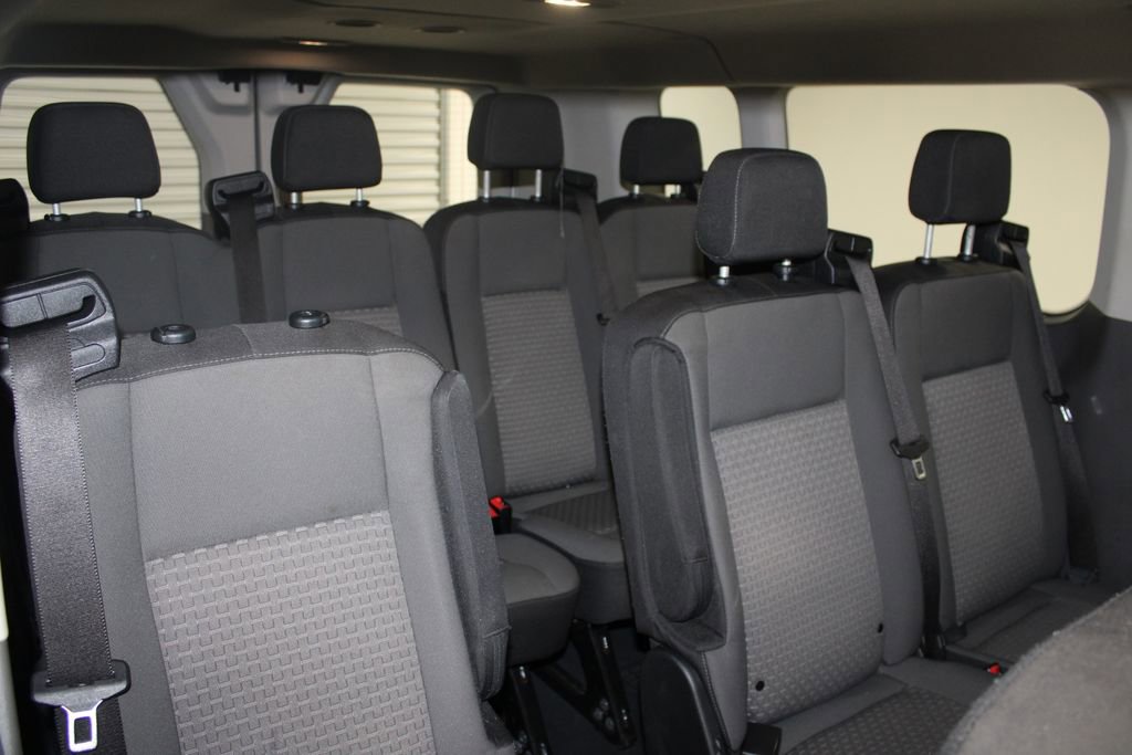 Used 2023 Ford Transit 350 XLT image 32