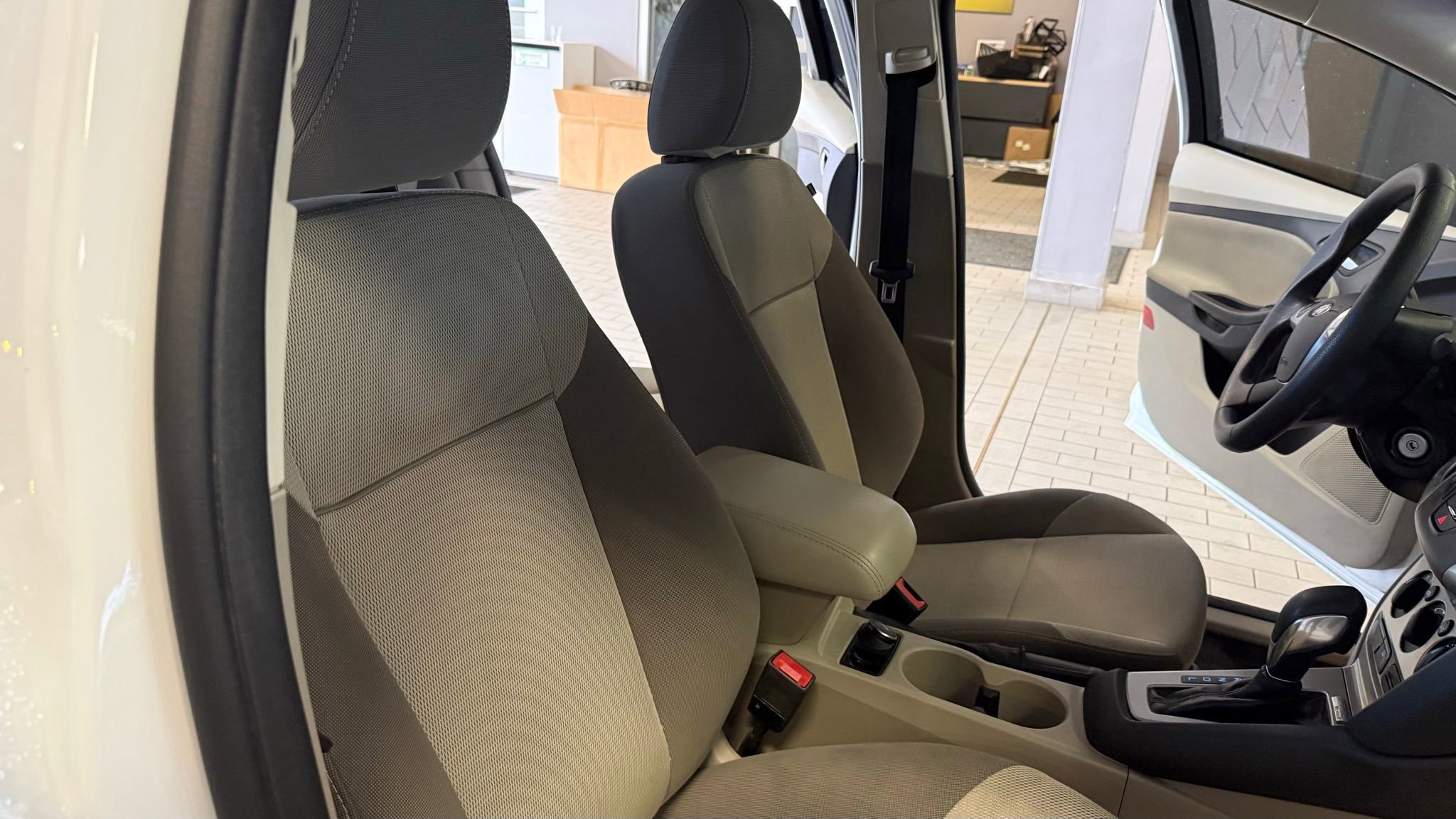 Used 2014 Ford Focus SE image 15