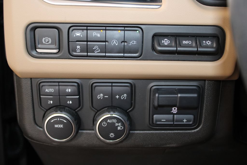 Used 2021 Chevrolet Tahoe Premier w/ Premium Package AWD/4WD image 43