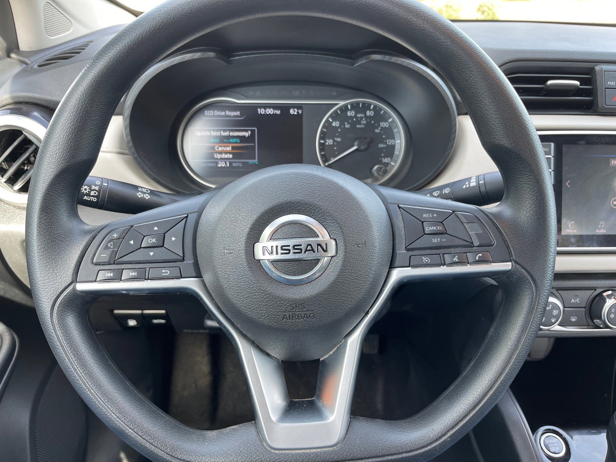 Used 2022 Nissan Versa SV image 15