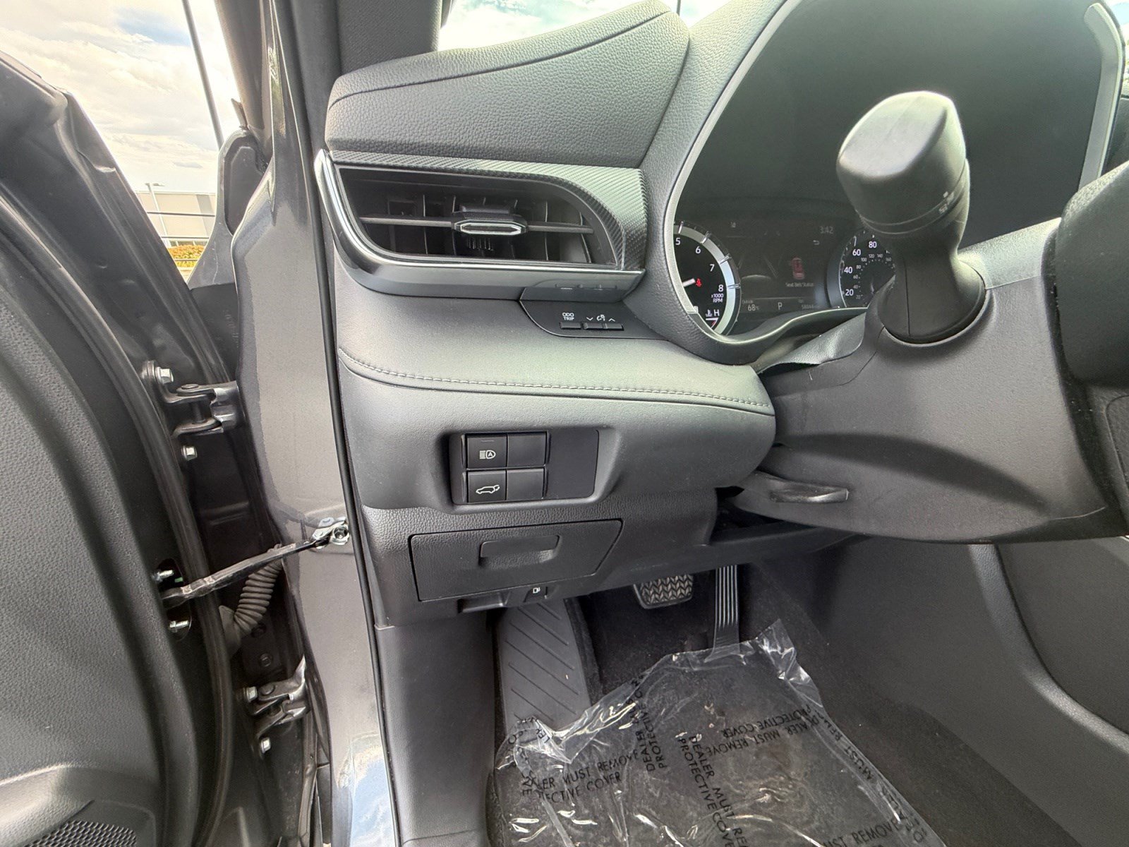 Used 2021 Toyota Highlander XSE AWD/4WD image 11