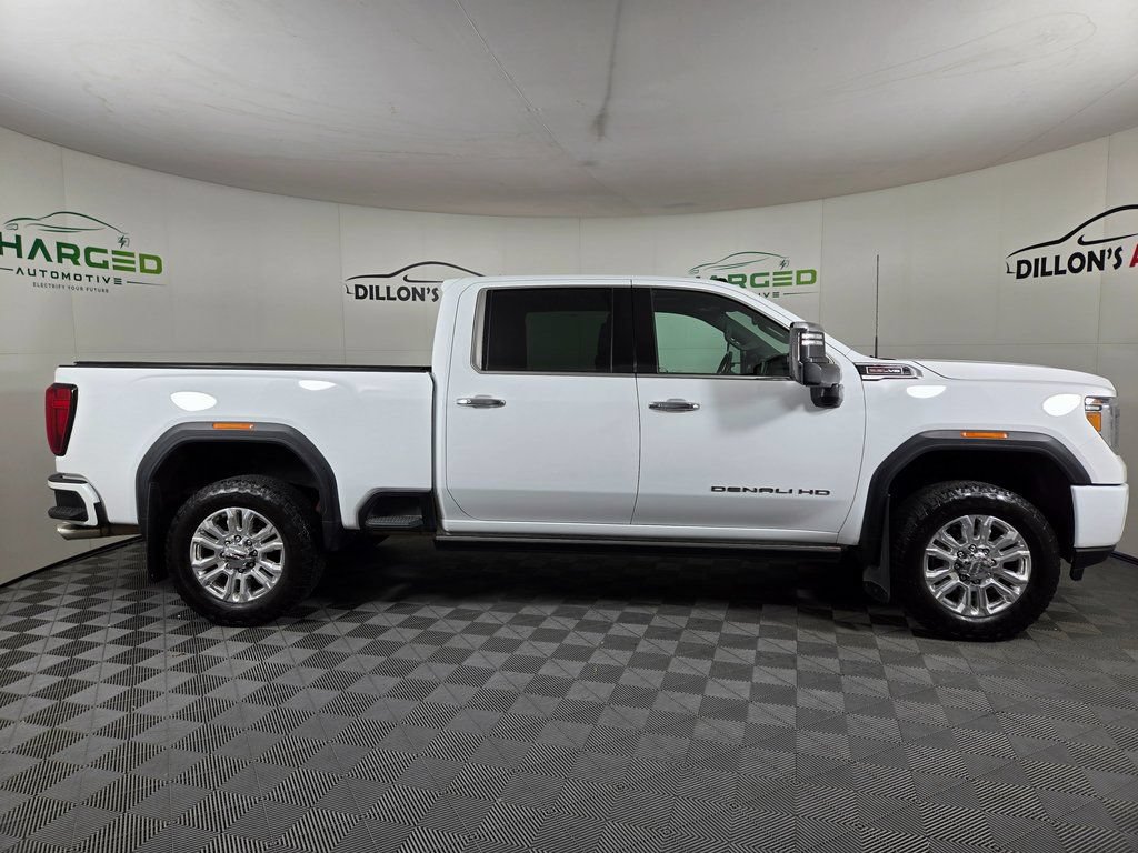Used 2022 GMC Sierra 2500 Denali AWD/4WD image 3