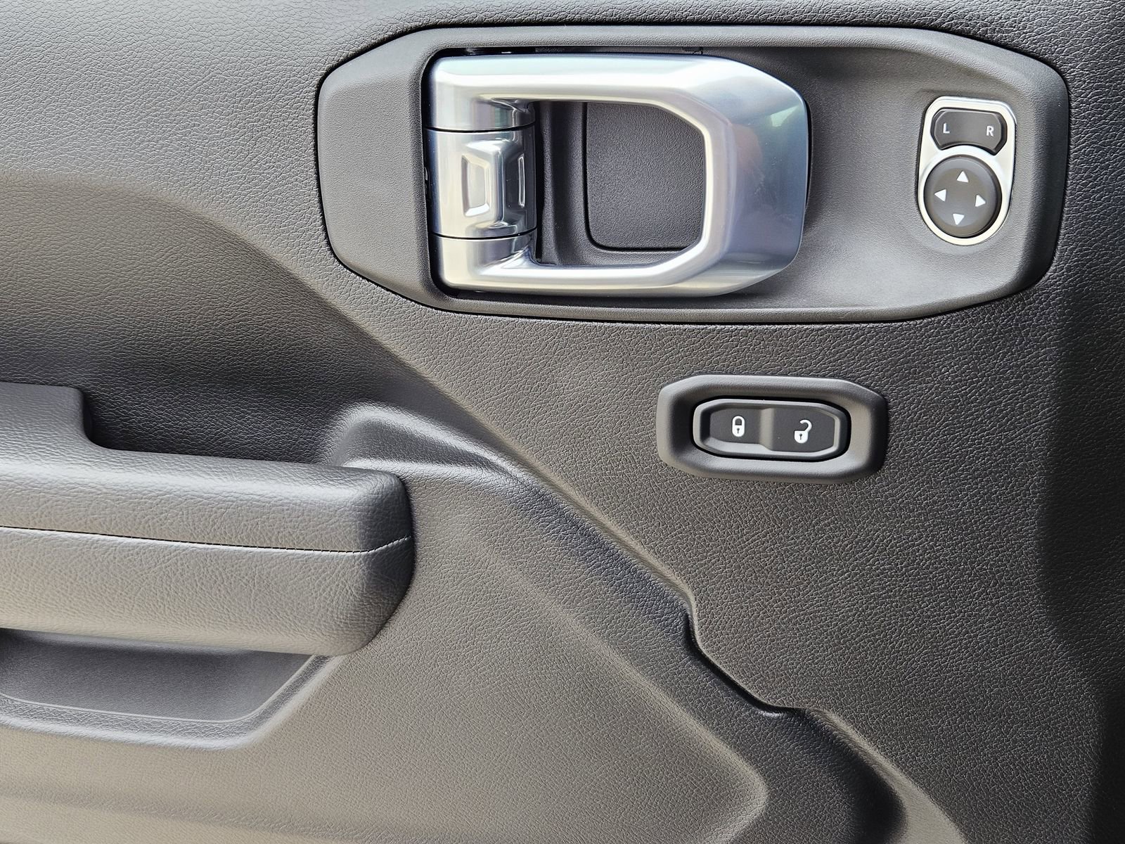 New 2026 Jeep Gladiator Willys image 25