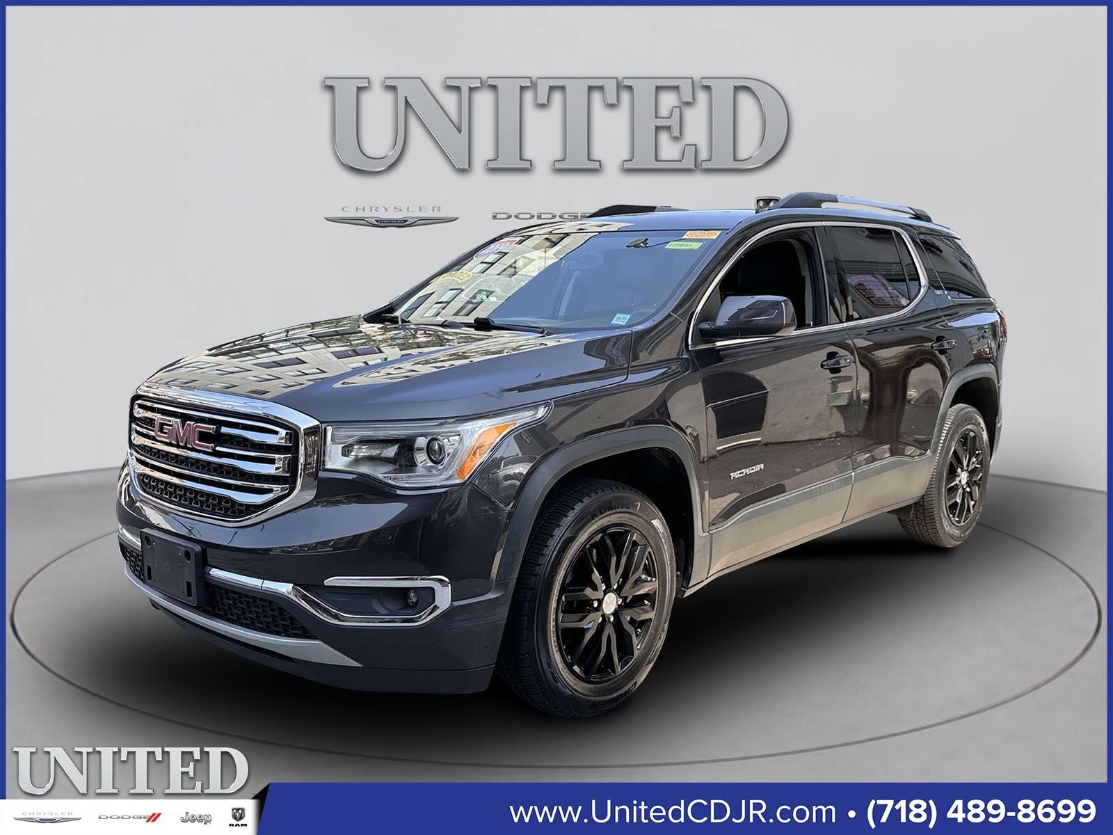 Used 2019 GMC Acadia SLT image 1