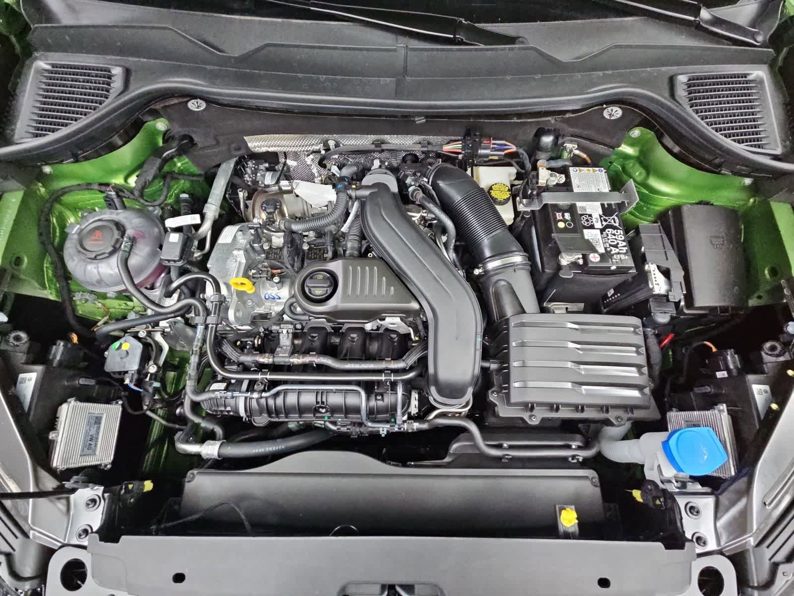 New 2026 Volkswagen Taos SE AWD/4WD image 14