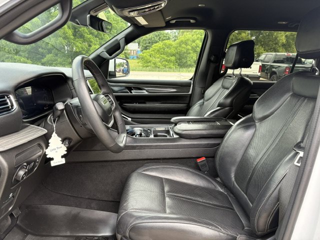 Used 2022 Jeep Wagoneer Series II AWD/4WD image 8