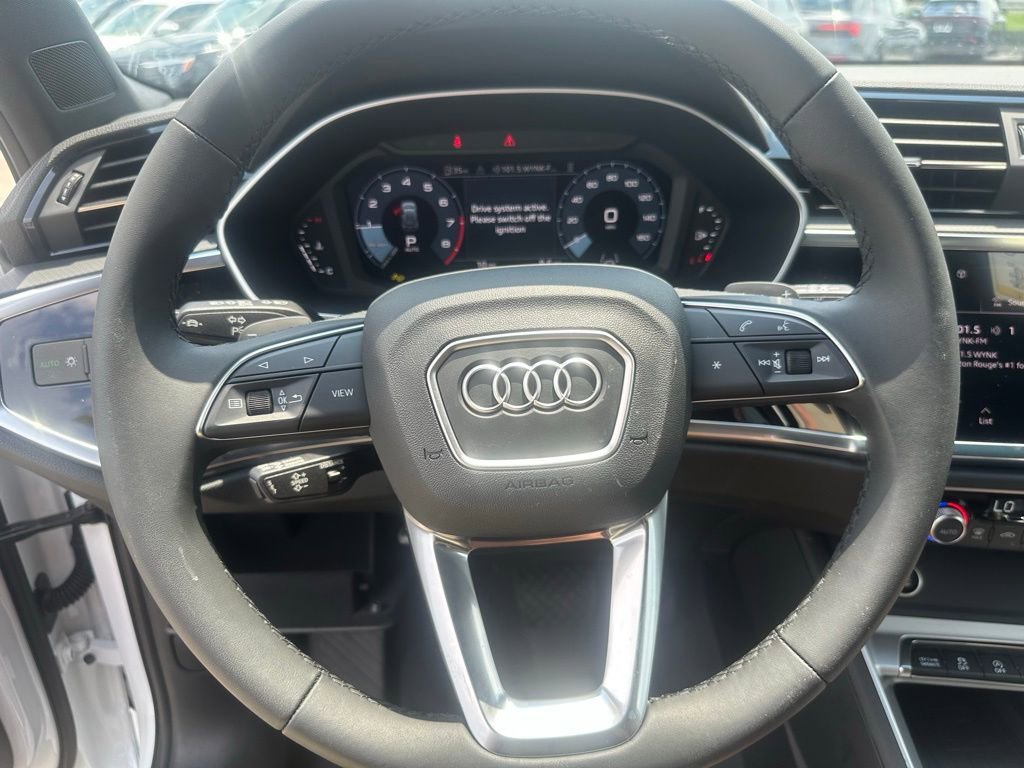 New 2025 Audi Q3 2.0T Premium image 15