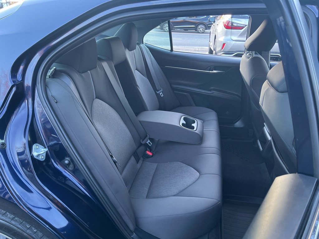Used 2022 Toyota Camry LE image 17