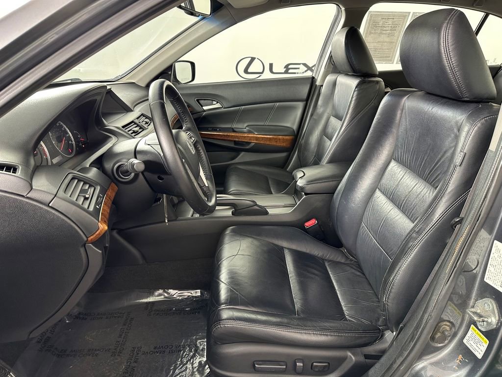 Used 2011 Honda Accord EX-L image 16