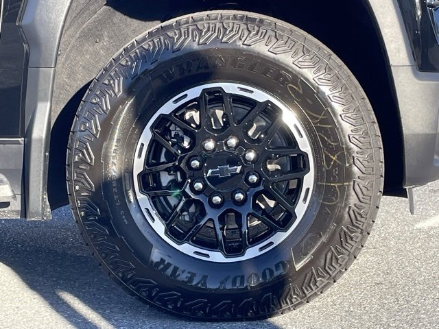 New 2026 Chevrolet Silverado EV Trail Boss image 10