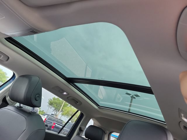 Used 2019 Volkswagen Tiguan SE w/ Panoramic Sunroof Package AWD/4WD image 35