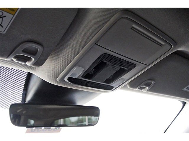 New 2025 Honda Pilot Touring image 17