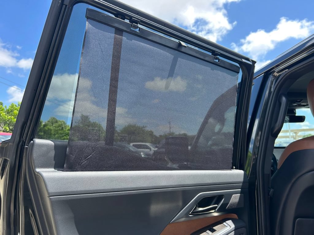 Used 2025 Lexus GX 550 w/ Accessory Package (2T) AWD/4WD image 20
