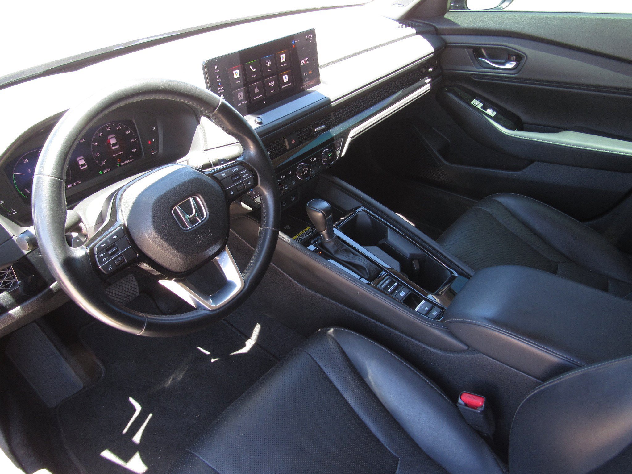 Used 2023 Honda Accord Touring image 15