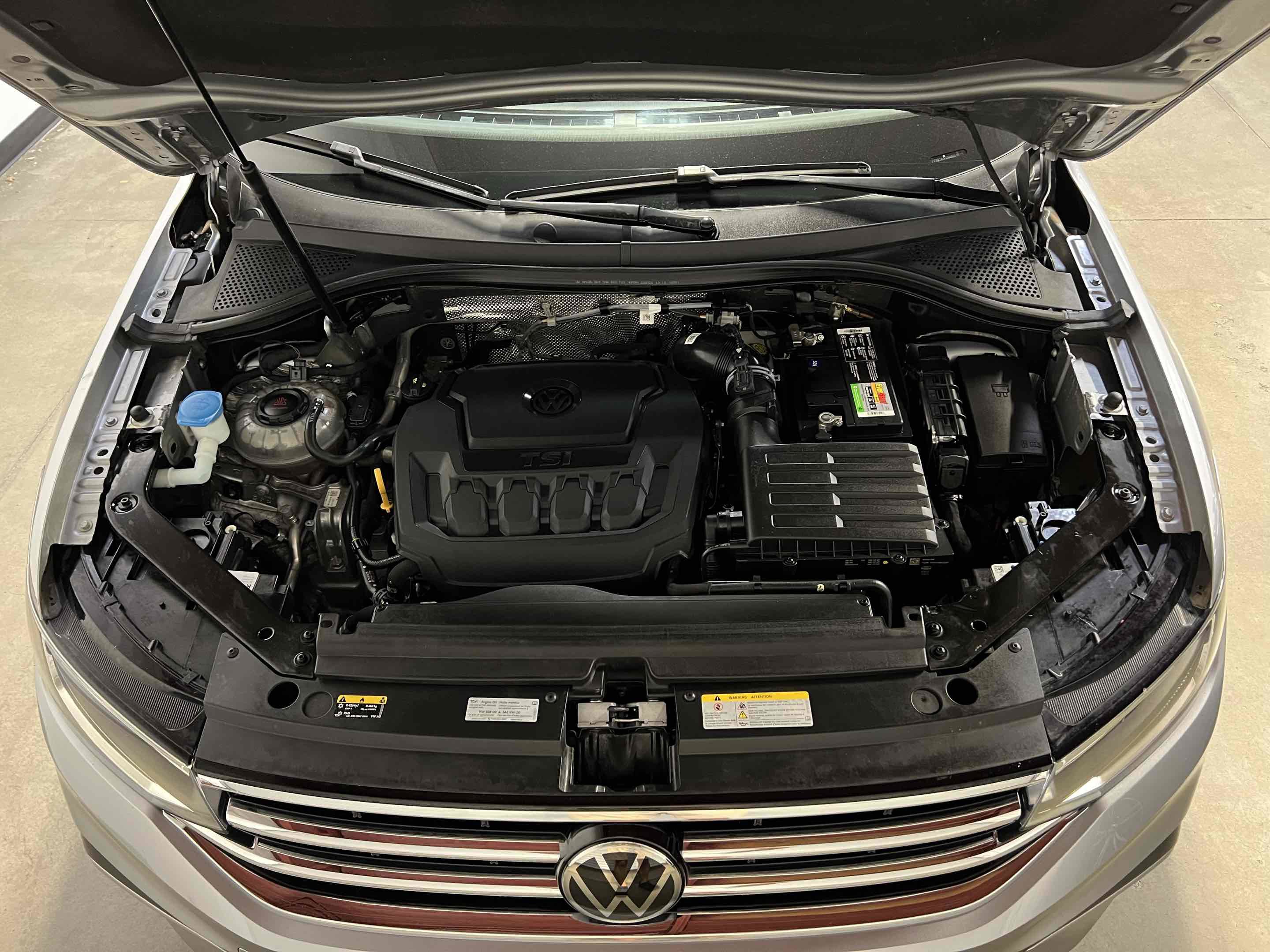 Used 2022 Volkswagen Tiguan SE image 32