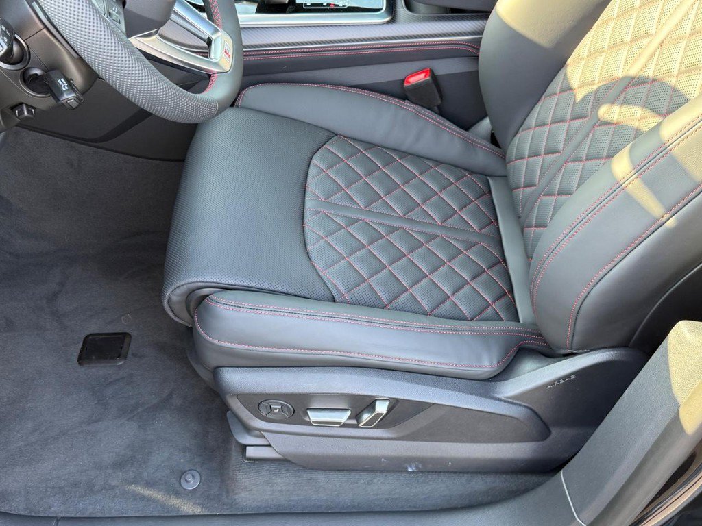 New 2027 Audi SQ8 Prestige AWD/4WD image 15