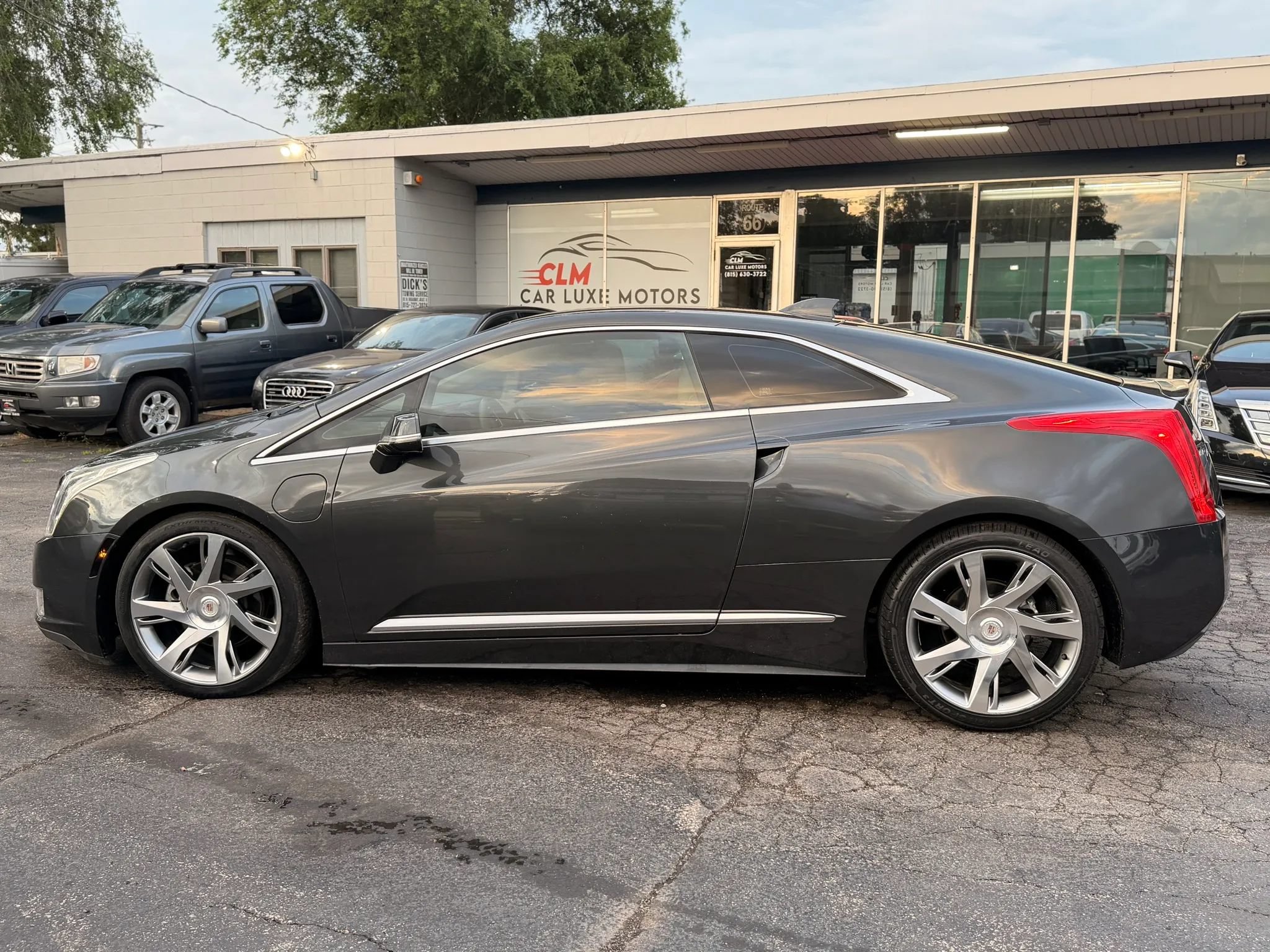 Used 2014 Cadillac ELR w/ Luxury Package FWD image 7