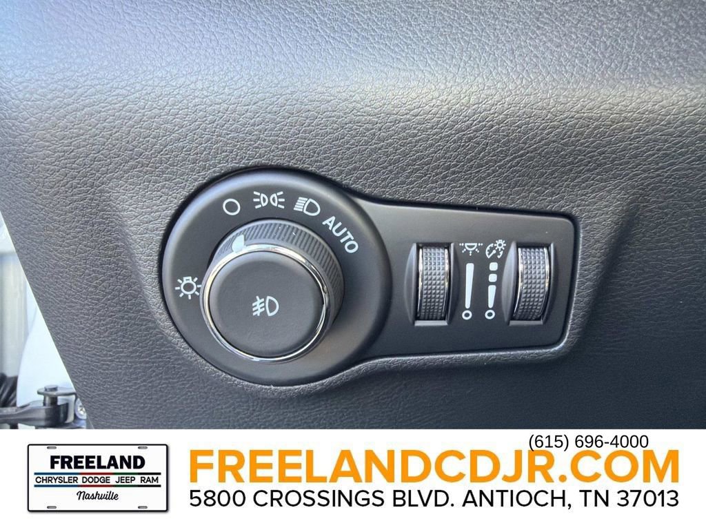 New 2026 Jeep Compass Latitude image 21