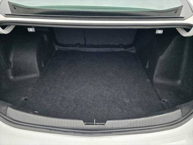 Used 2024 Chevrolet Malibu LT FWD image 13