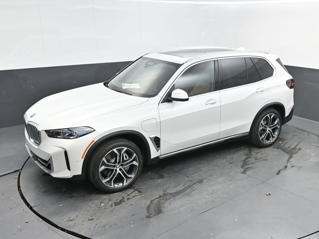 New 2026 BMW X5 xDrive50e AWD/4WD image 40
