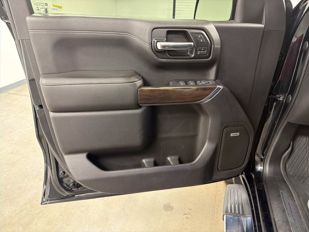 Used 2019 GMC Sierra 1500 SLT w/ SLT Premium Plus Package AWD/4WD image 21