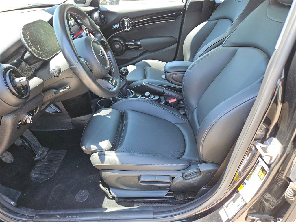 Used 2023 MINI Cooper S w/ Premium Package image 16