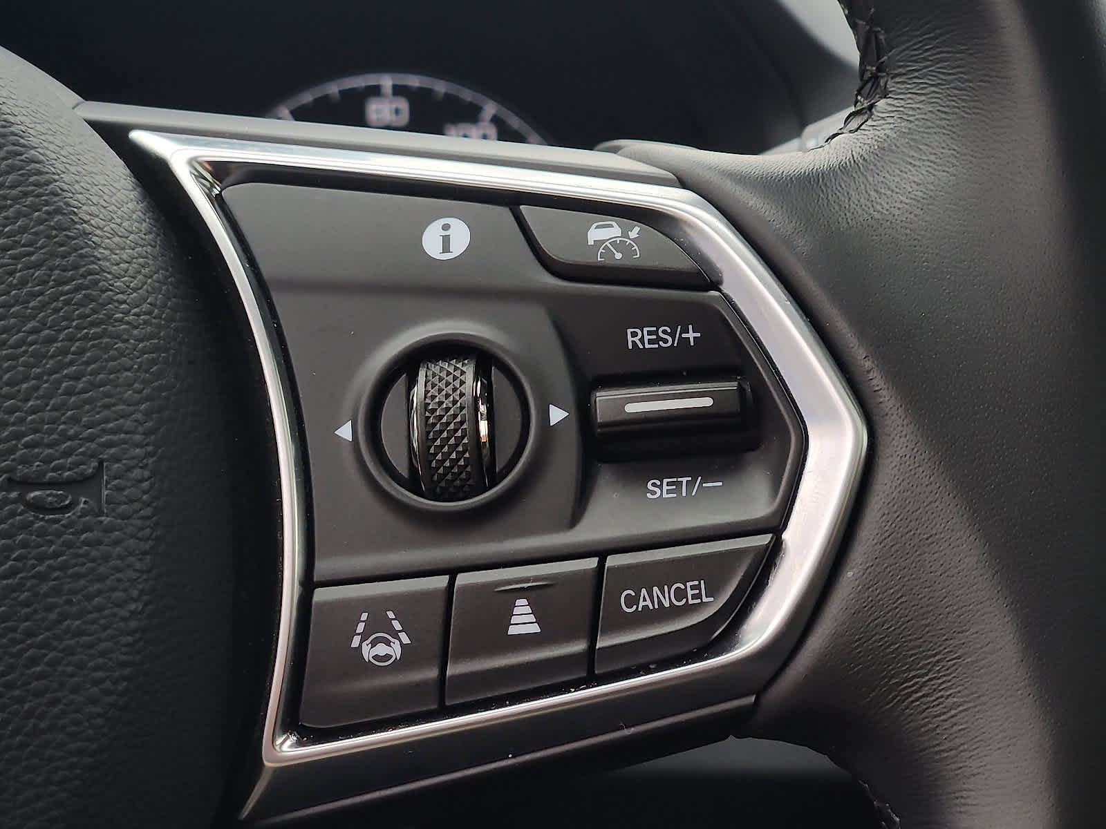 Used 2022 Acura RDX AWD w/ Technology Package image 23