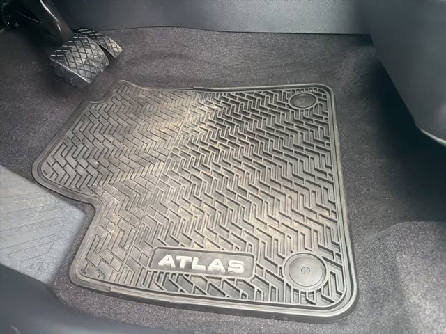 Certified 2022 Volkswagen Atlas SEL image 19
