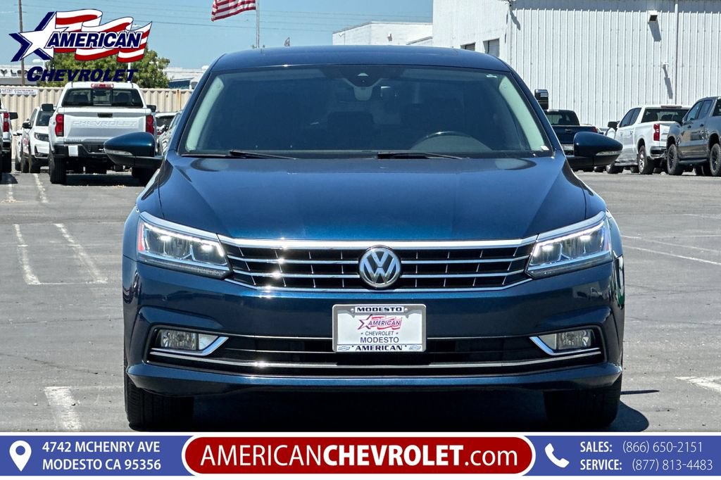 Used 2018 Volkswagen Passat 3.6 SEL Premium FWD image 9