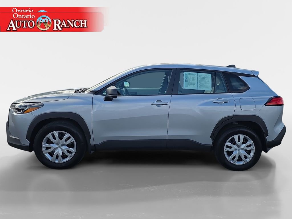 Used 2025 Toyota Corolla Cross L AWD/4WD image 2