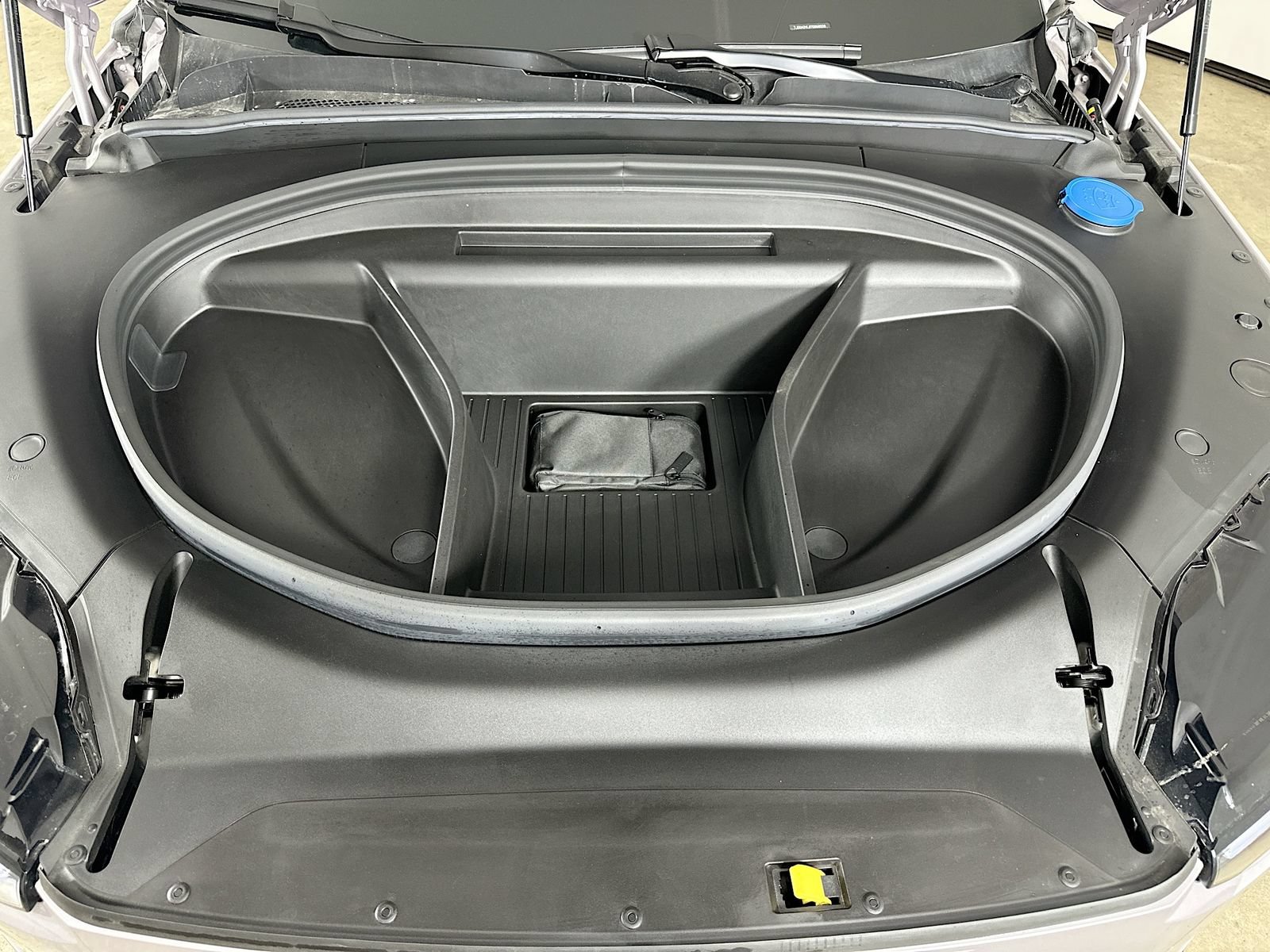 New 2026 Volvo EX90 Ultra AWD/4WD image 13