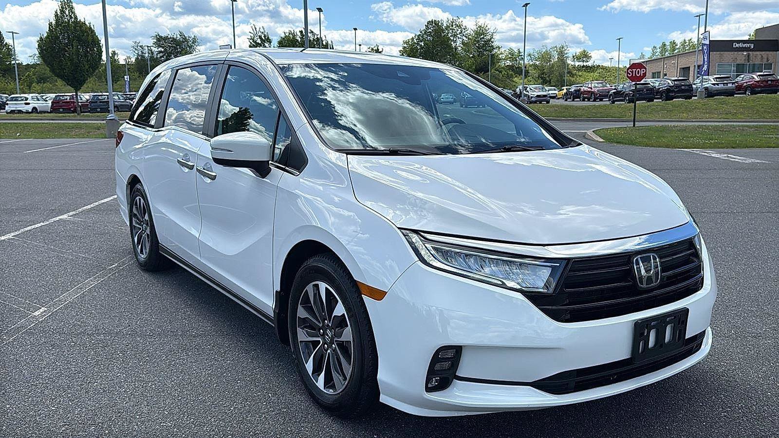 Used 2024 Honda Odyssey EX-L image 1
