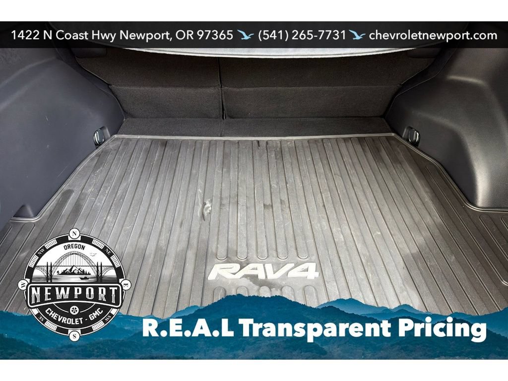 Used 2021 Toyota RAV4 Limited AWD/4WD image 15