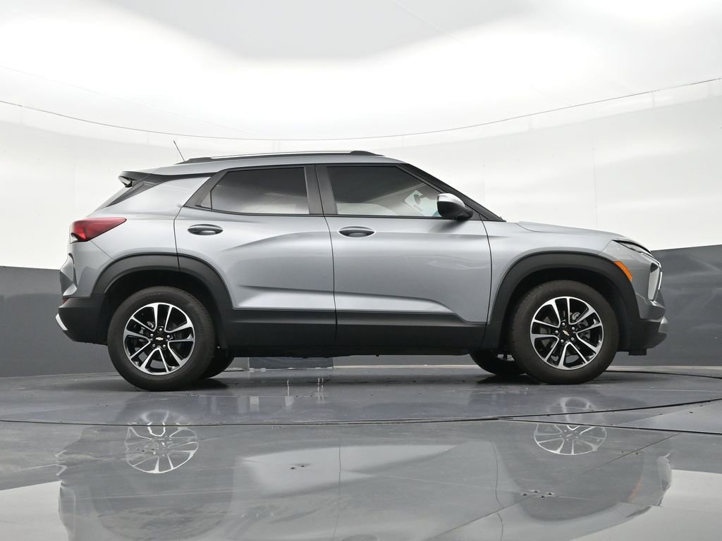 Used 2024 Chevrolet TrailBlazer LT FWD image 28