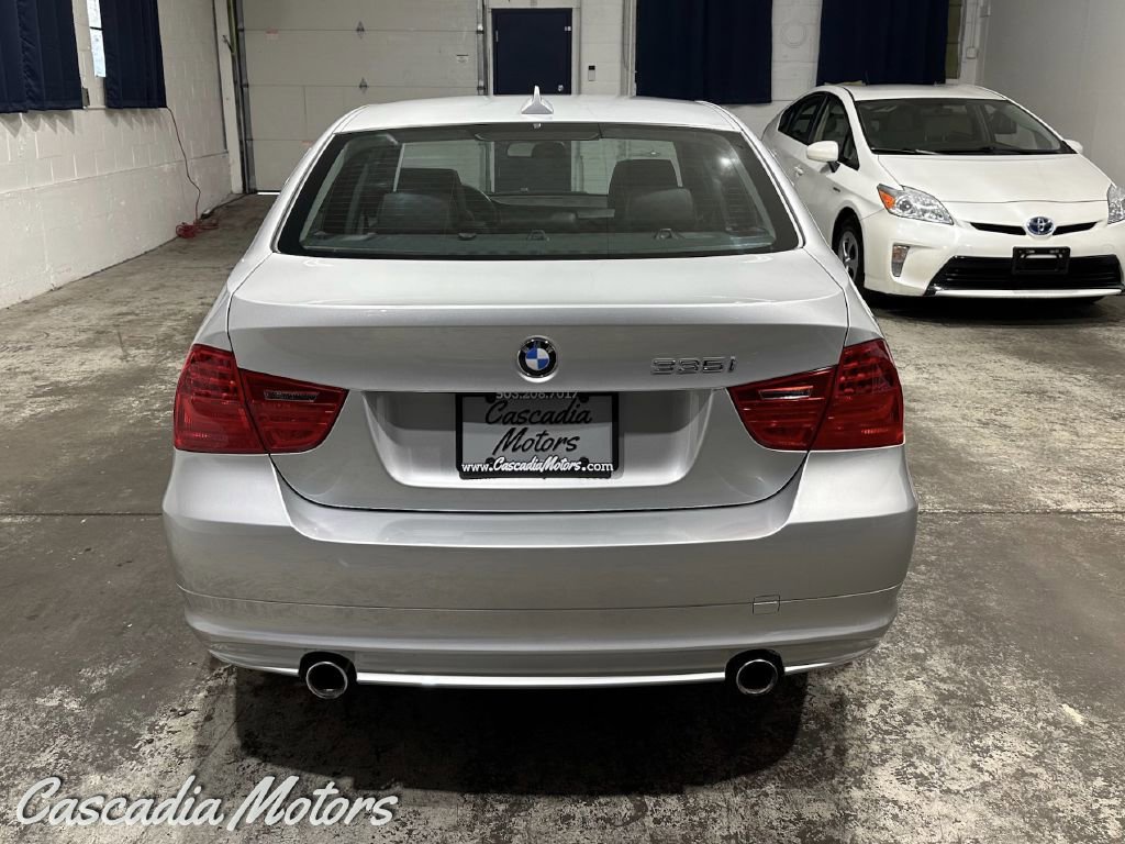 Used 2009 BMW 335i xDrive Sedan AWD/4WD image 7