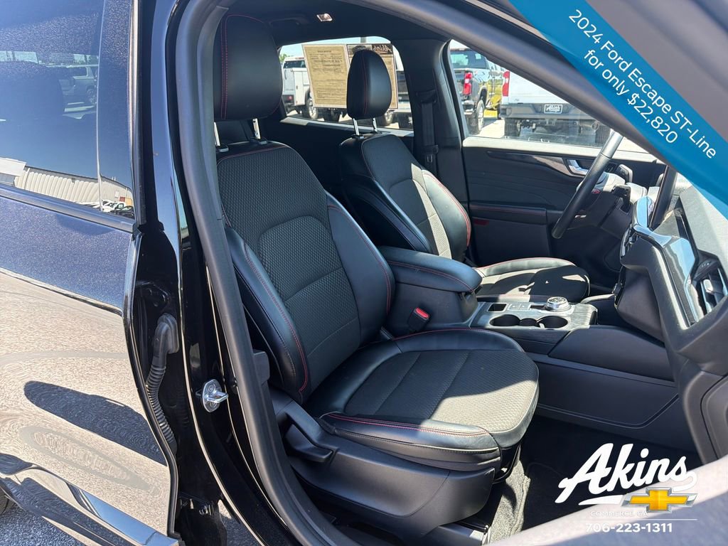 Used 2024 Ford Escape ST-Line w/ Tech Pack #1 FWD image 19