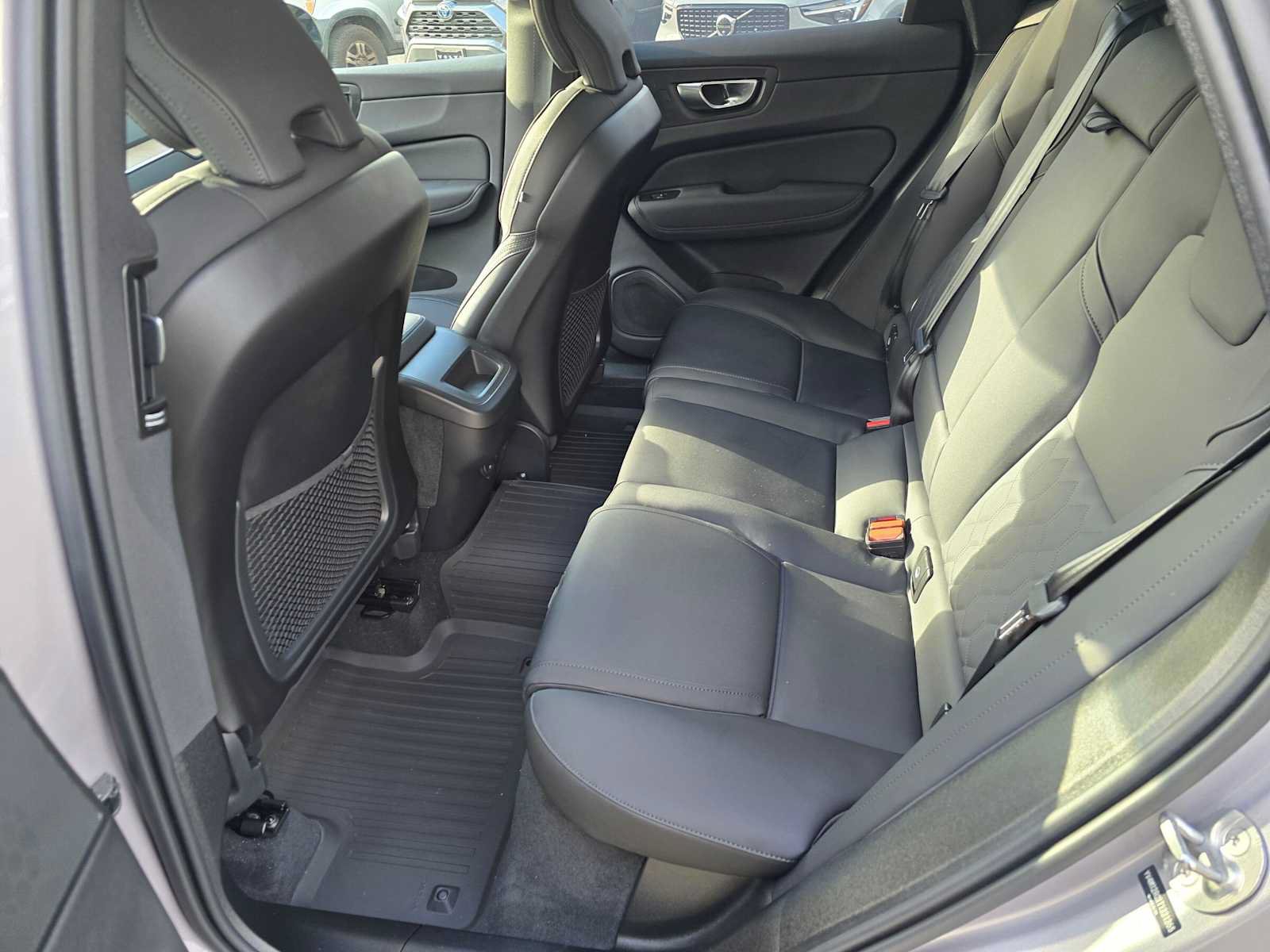 Used 2026 Volvo XC60 B5 Plus w/ Protection Package Premier AWD/4WD image 17
