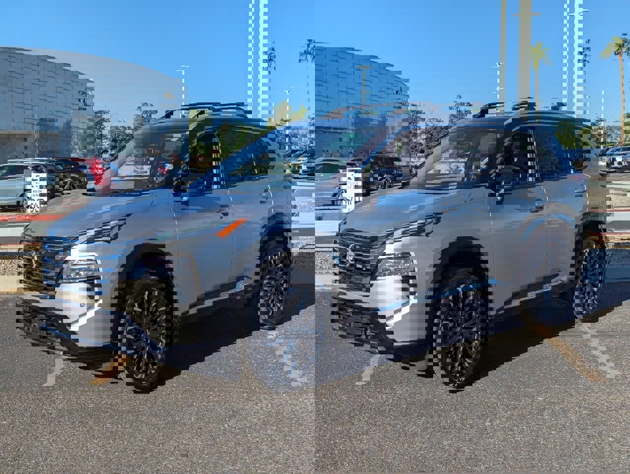 Certified 2025 Nissan Rogue Platinum image 2