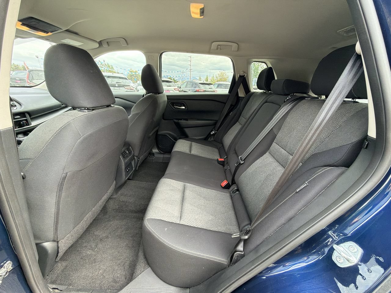 Used 2024 Nissan Rogue SV AWD/4WD image 20