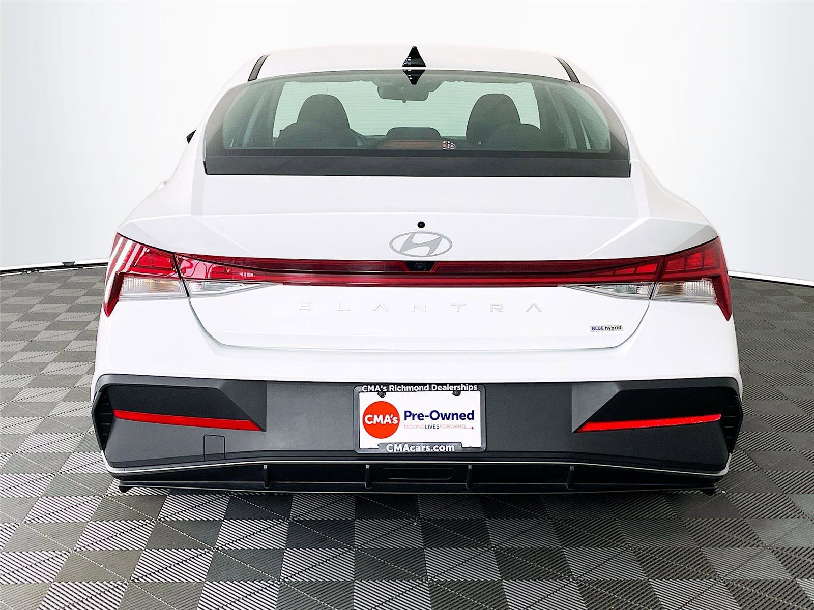Certified 2025 Hyundai Elantra Blue FWD image 7
