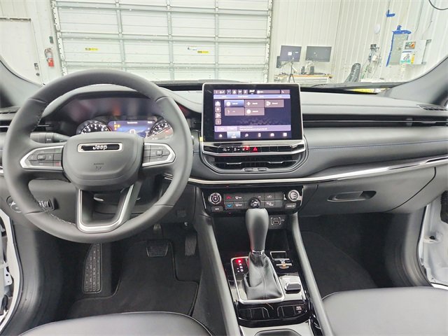 New 2026 Jeep Compass Latitude image 23