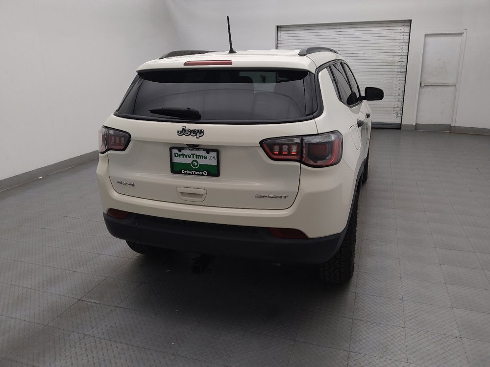 Used 2018 Jeep Compass Sport image 7